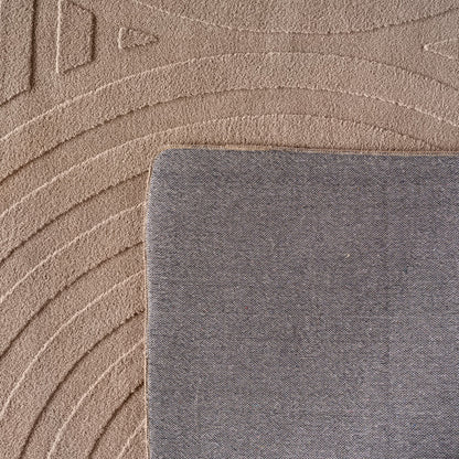 Teppich POMPEI 1611 Beige – Weiches Reliefdesign mit moderner Linienführung