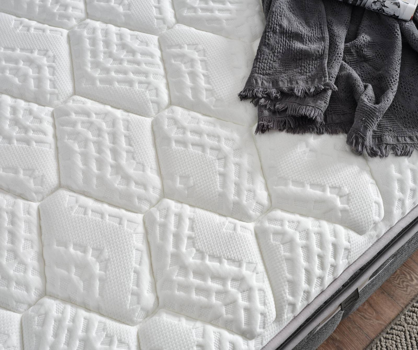 Boxspringbett Loft - Zeitloser Komfort im modernen Design - Grau