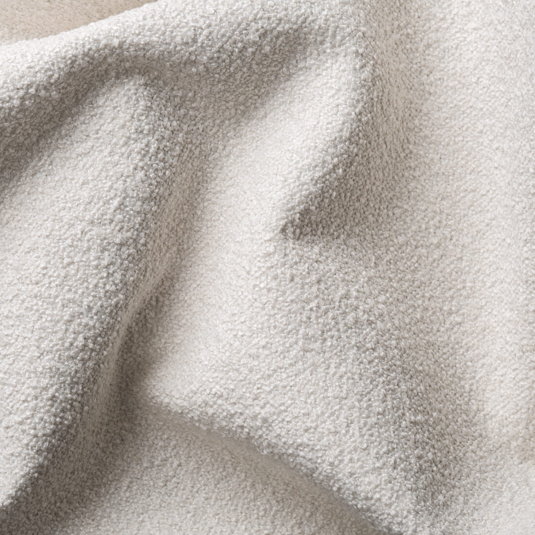 Bloom 3er Sofa - Modernes Bouclé-Sofa - Cream