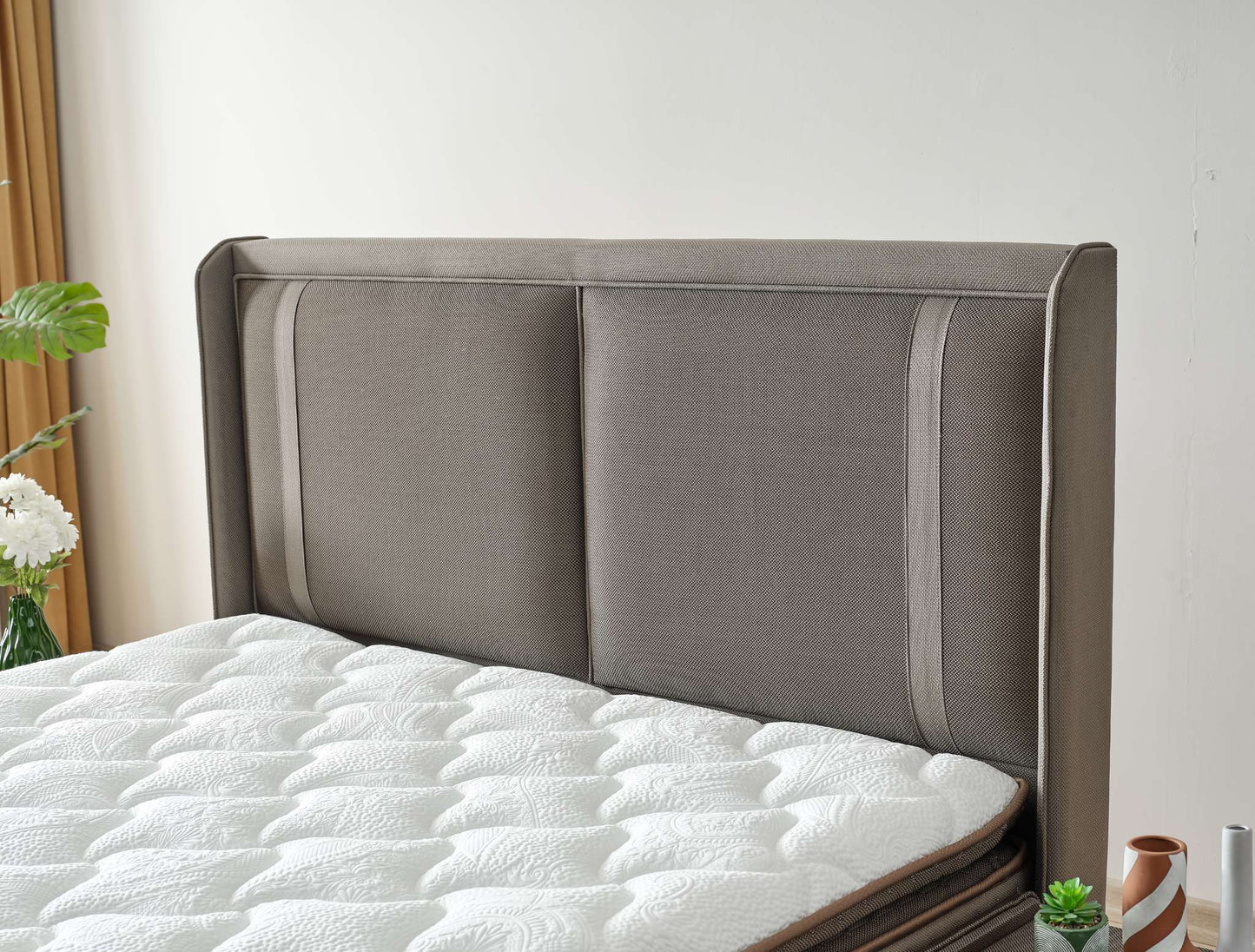 Boxspringbett Batum - Eleganz trifft Komfort - Taupe-Braun